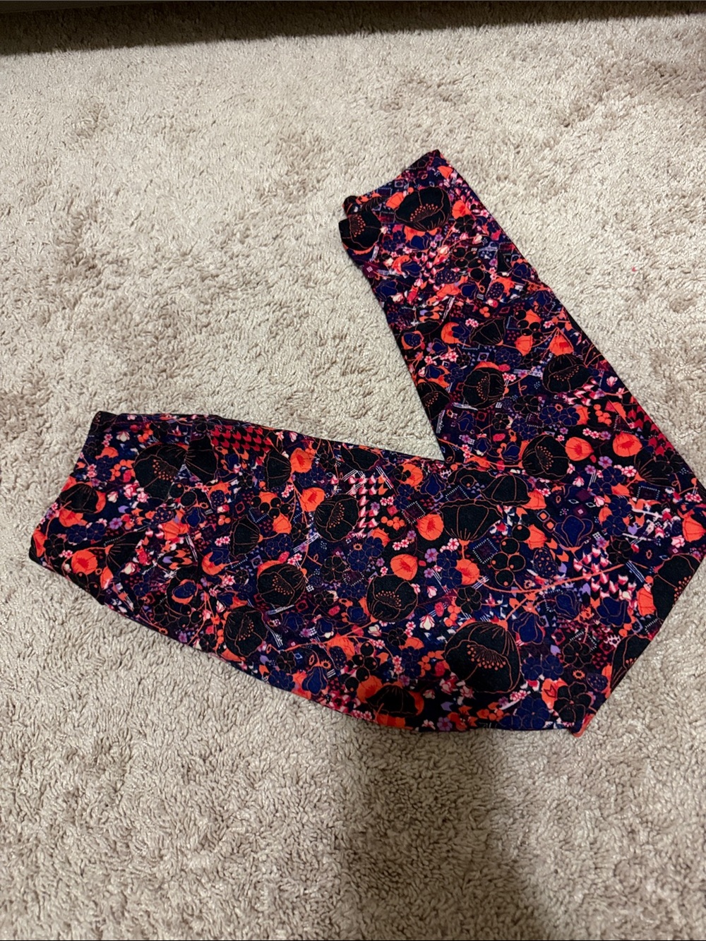 LuLaRoe Leggings with Red and Pink Floral Pattern - Women’s Bottoms